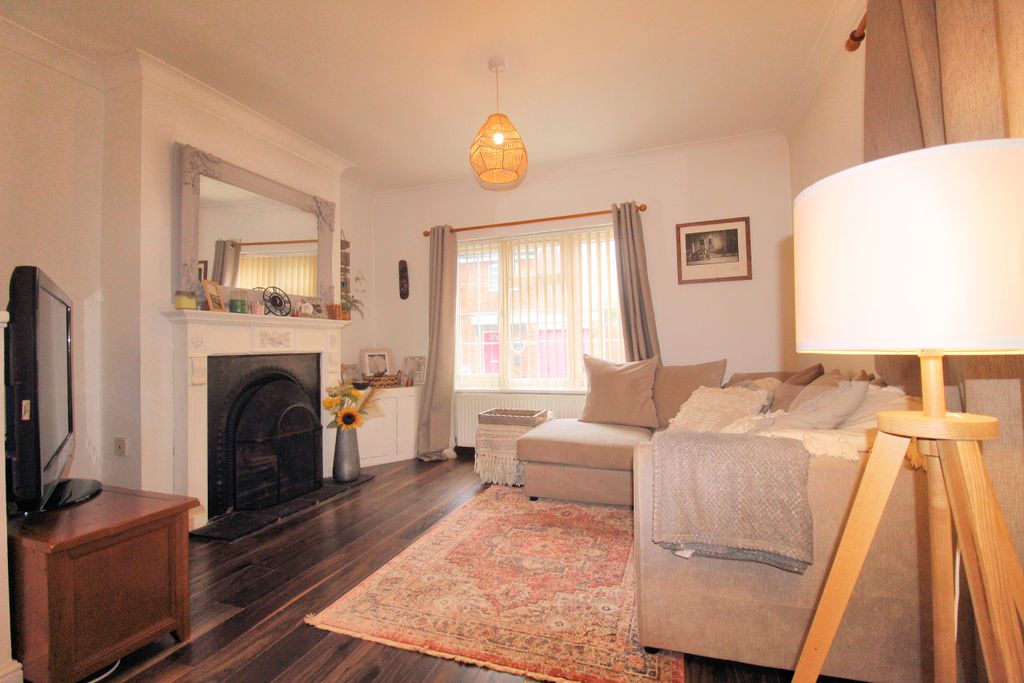 Property photo 3 of 12 Img_1835