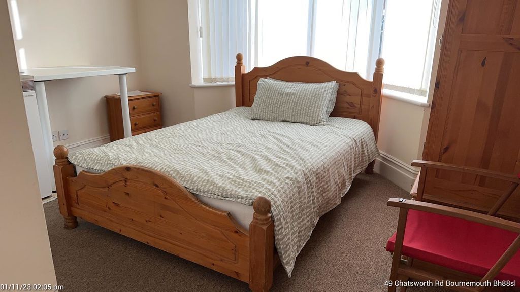 Property photo 3 of 9 Photo 7