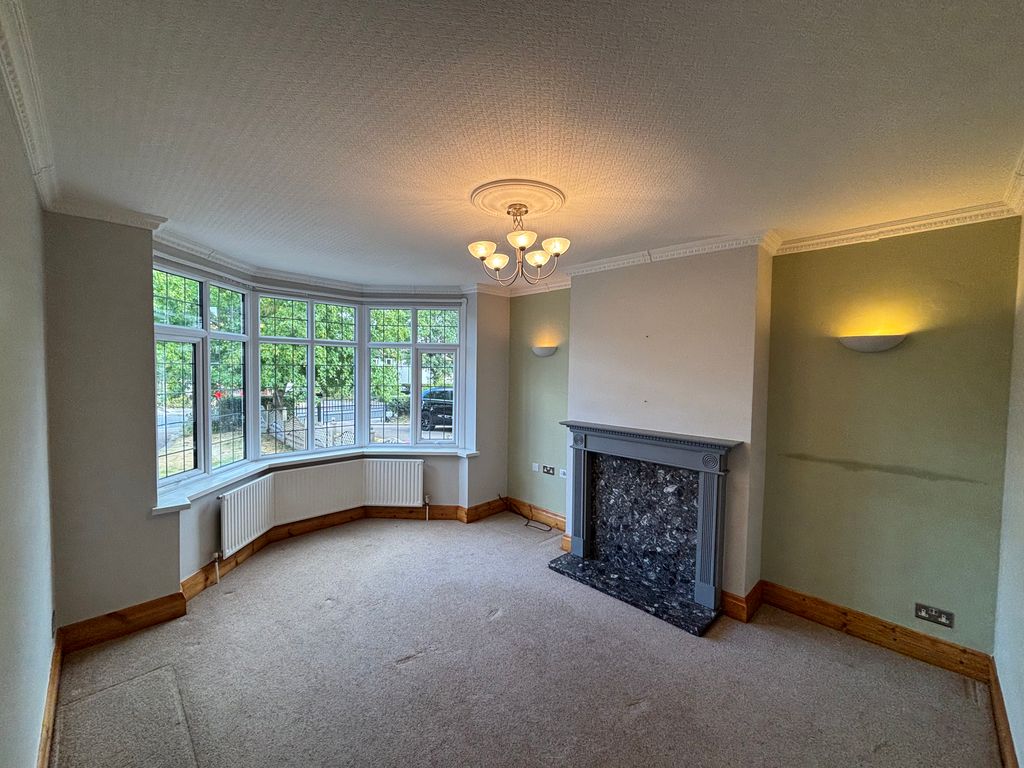 Property photo 3 of 21