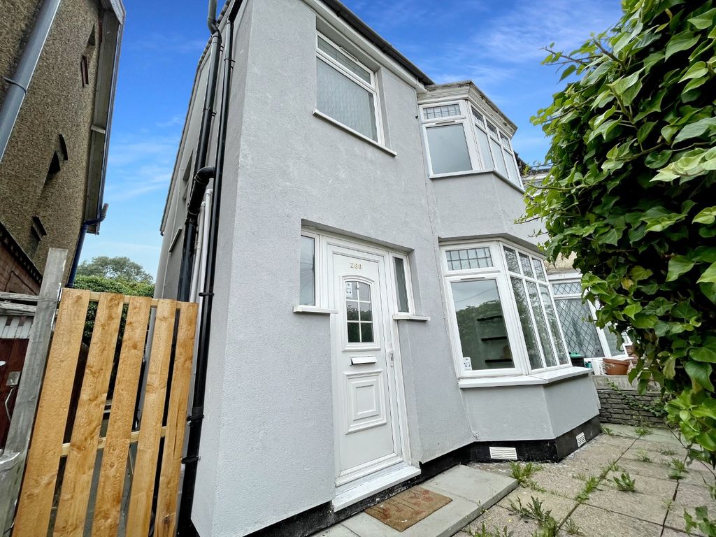 Property photo 1 of 11 4419660