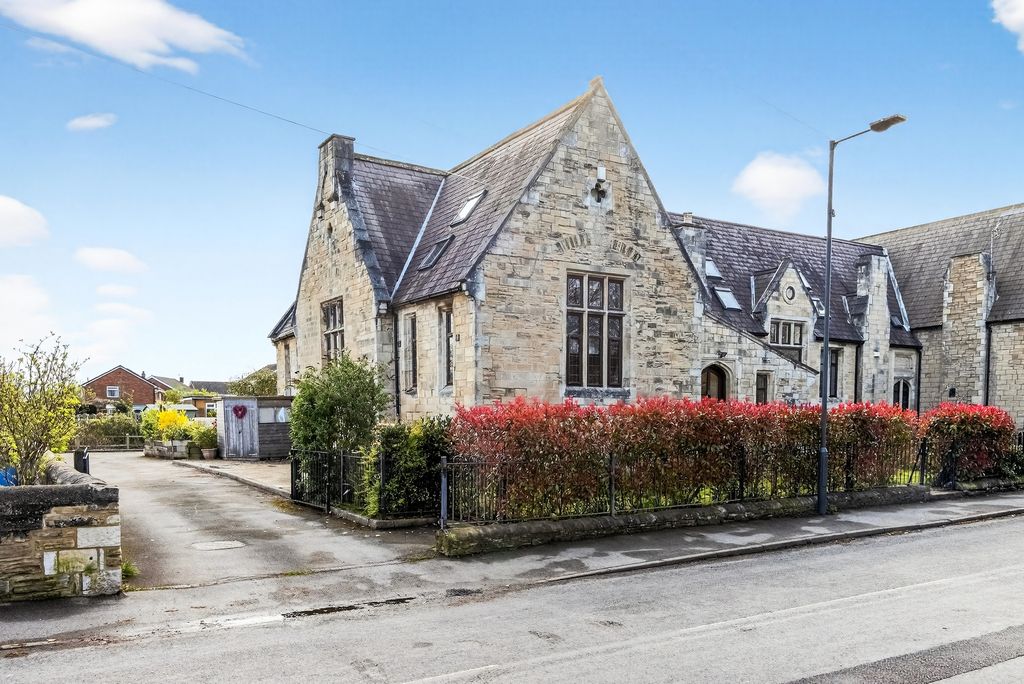 Property photo 1 of 19