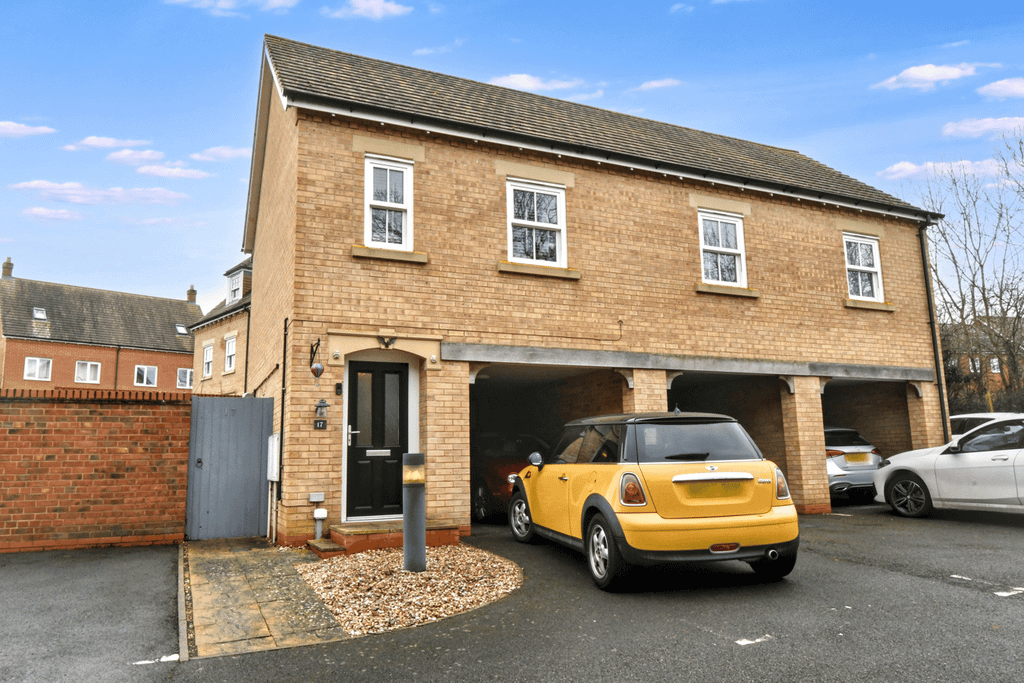 Property photo 1 of 17