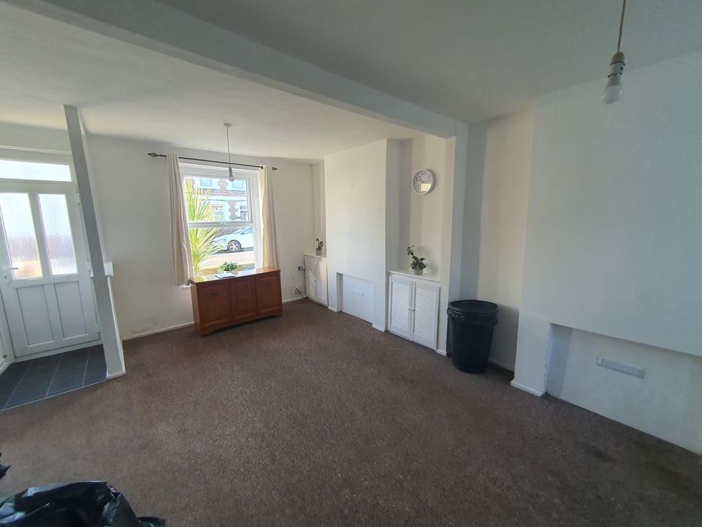 Property photo 2 of 8 Gallery