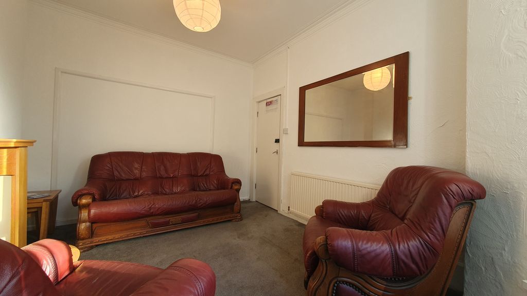 Property photo 2 of 19 Gallery