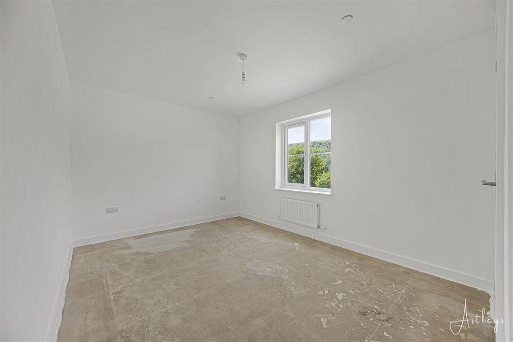 Additional image 11 of 3 bed semi-detached house for saleClos Yr Ysgol, Clyne, Neath SA11