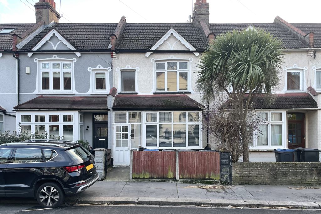 Property photo 1 of 8