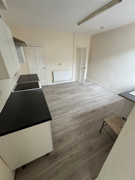 Property photo 2 of 10 Img-20251004-Wa0022.Jpg