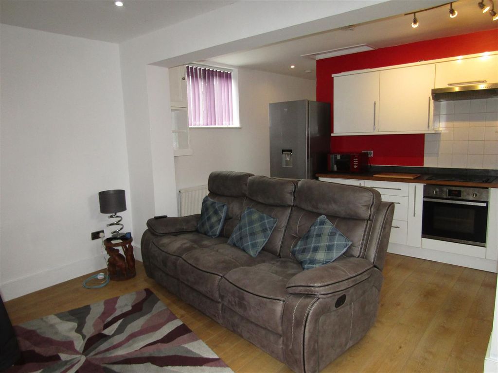 Property photo 3 of 13 Img_7988.Jpg