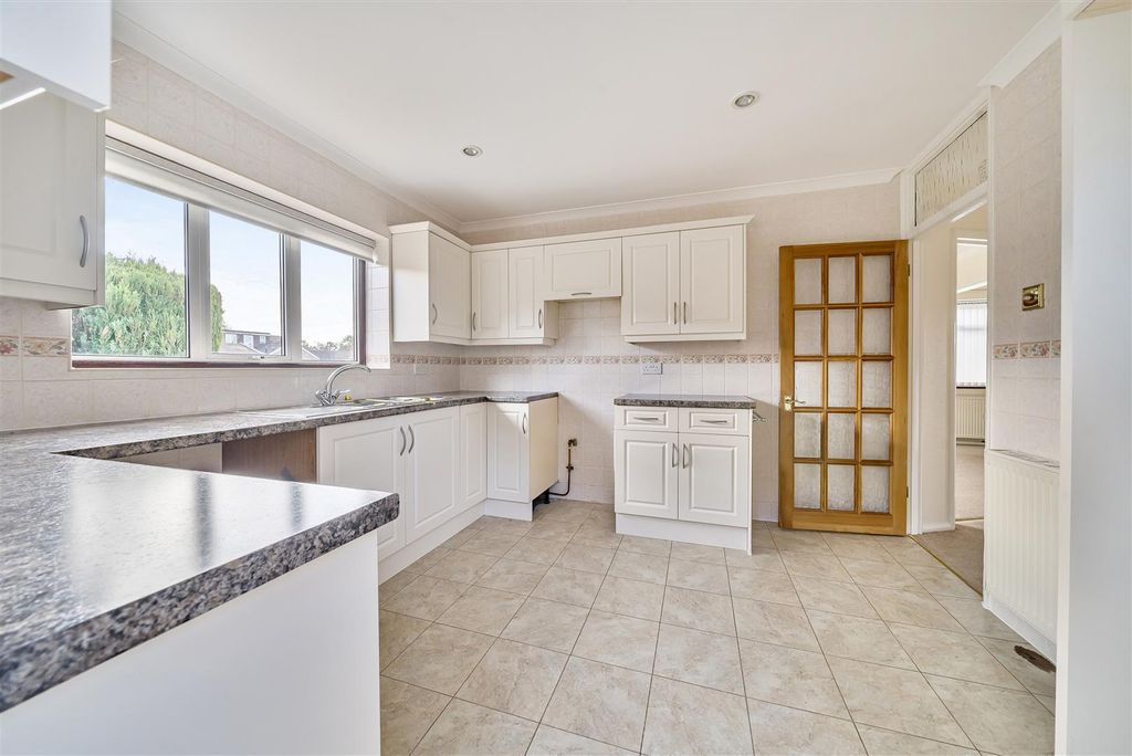 Property photo 2 of 11 1353967-10-68c2Cecce6De0.Jpg