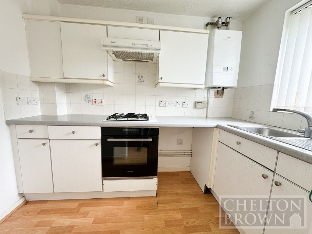 Property photo 3 of 20 Kitchen
