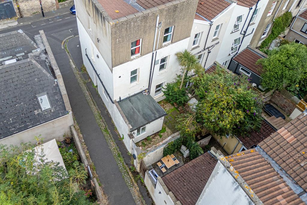 Property photo 3 of 29 2A, Stanley Road Redland, Bristol Bs6 6Nw | Leaseh
