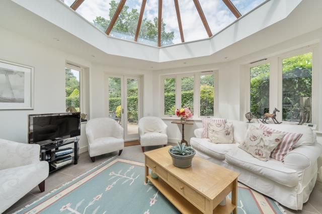 Property photo 2 of 19 Orangery
