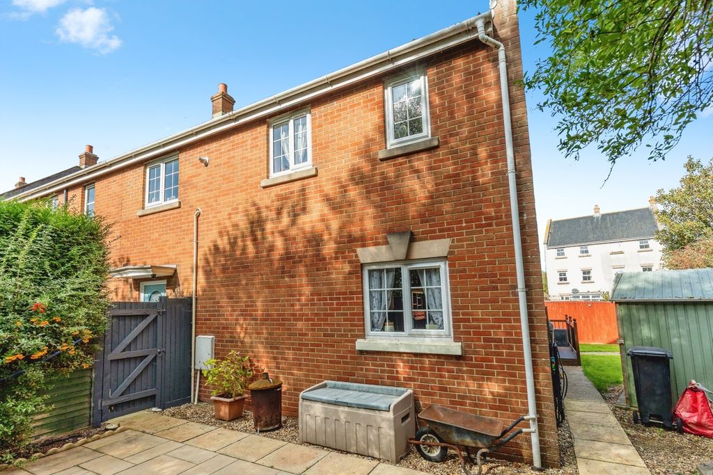 Property photo 2 of 18 Photo