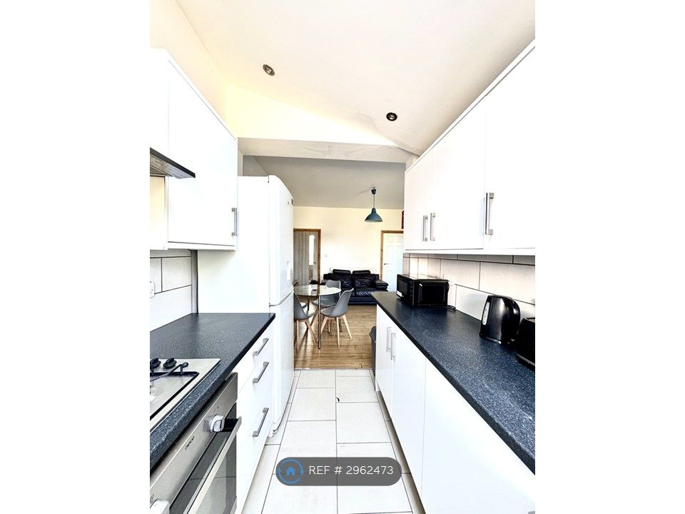 5 bed shared accommodation to rentShoreham St, Sheffield S2 photo 4