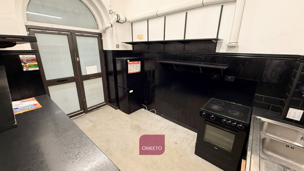 Property photo 3 of 4 Unit To Let