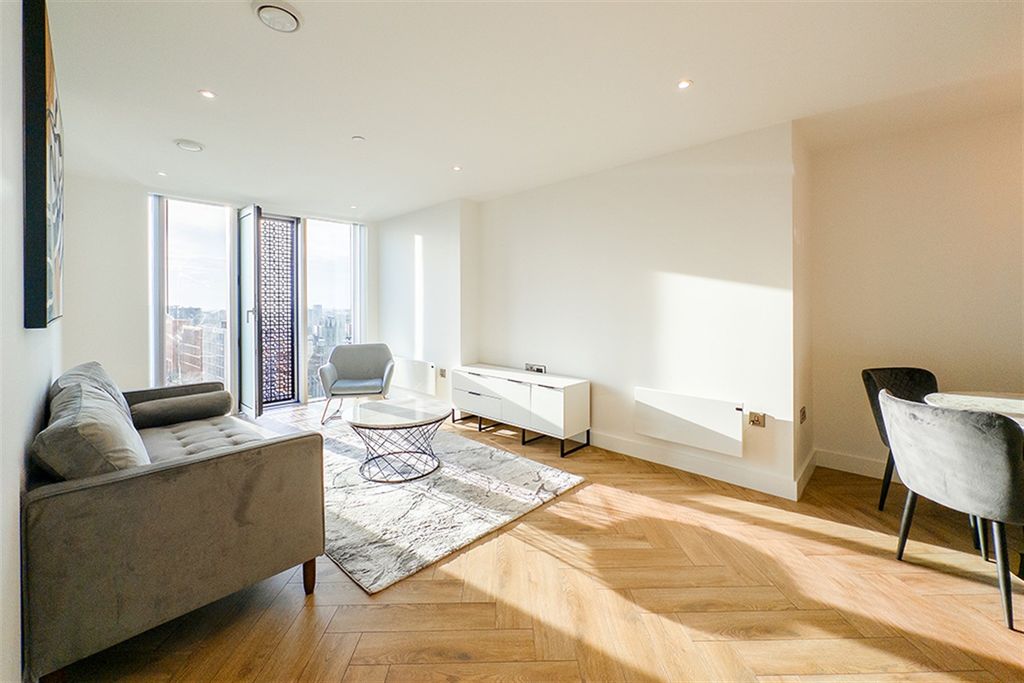 Property photo 1 of 15 (Main)