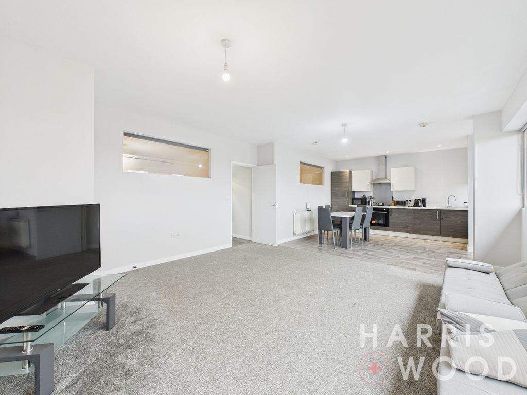 Property photo 3 of 14 4792323