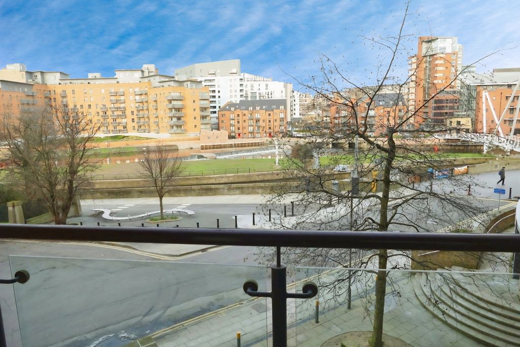 Property photo 1 of 11 Picture No. 22