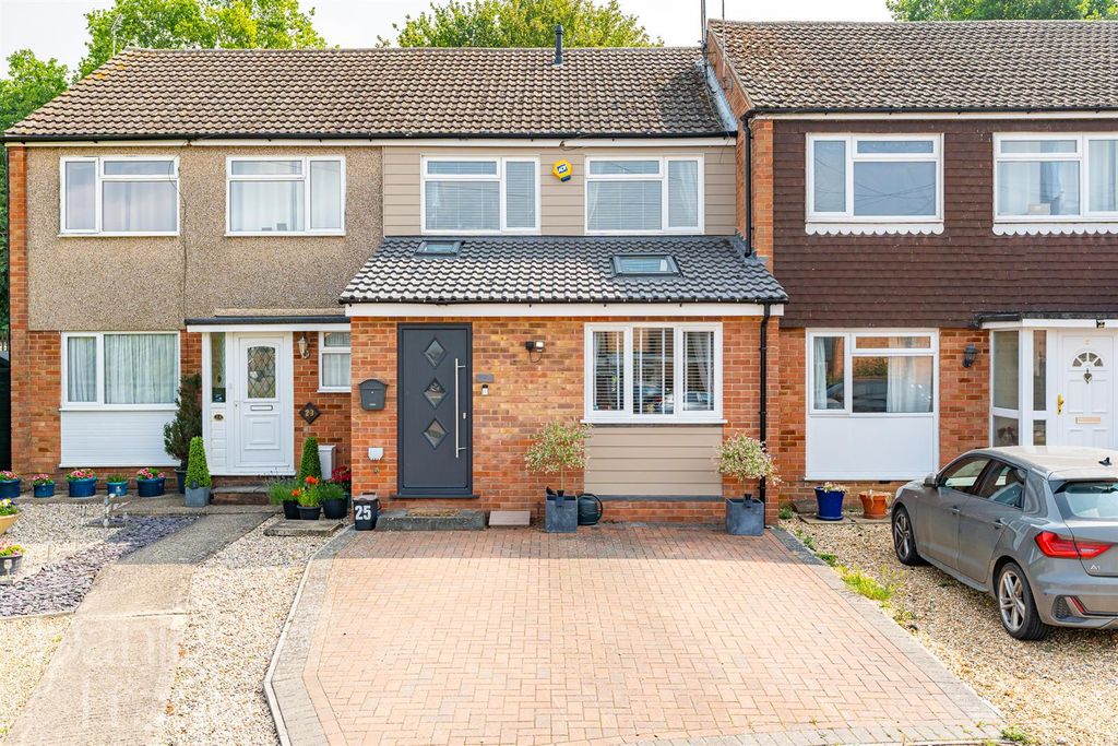 Property photo 1 of 23