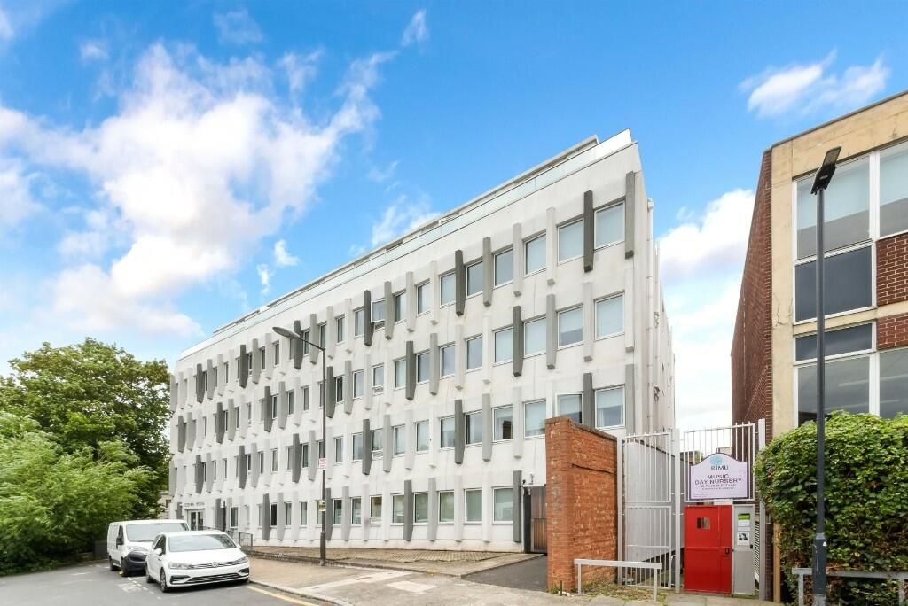 Property photo 2 of 7