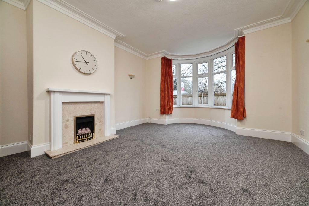 Property photo 3 of 27