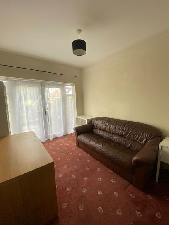 Property photo 3 of 4