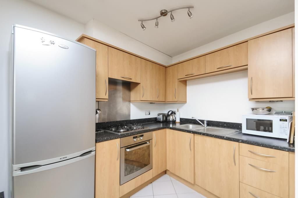 Property photo 2 of 10 Kitchen