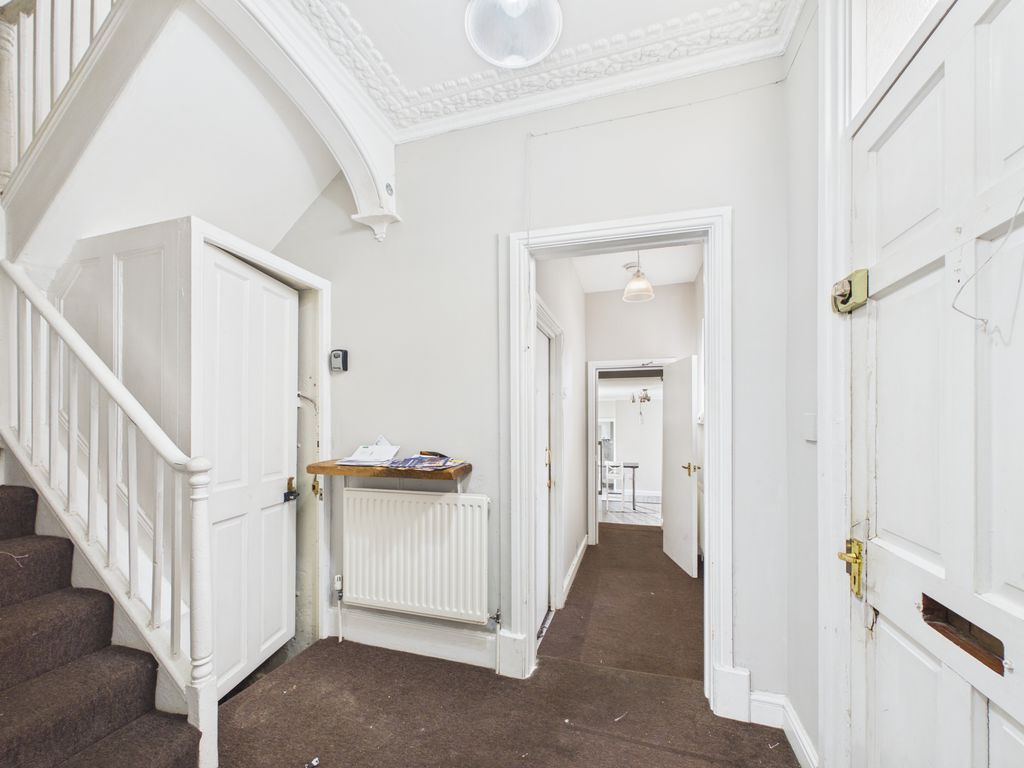 Property photo 3 of 14 Hall