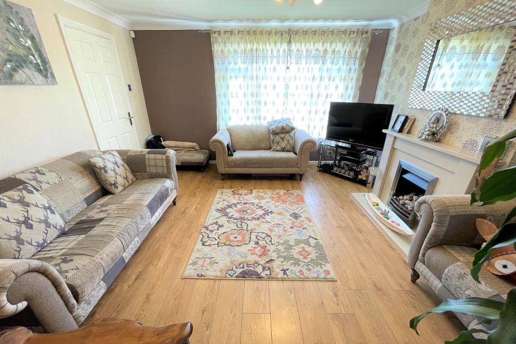 Property photo 3 of 14 3.Jpg