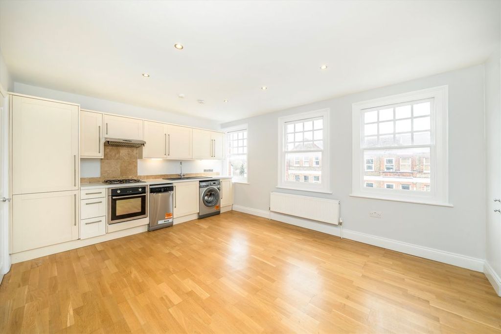 Property photo 1 of 4