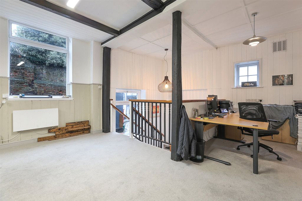 Property photo 3 of 6 Picture No. 03