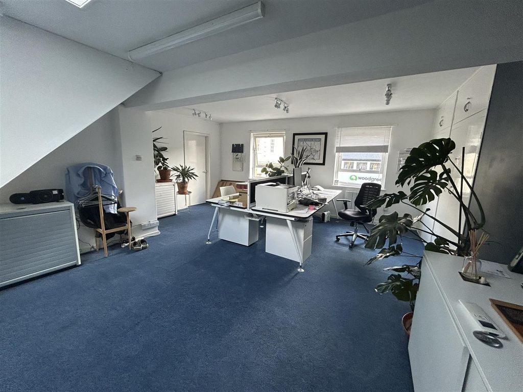 Property photo 2 of 13 Img_4875.Jpg