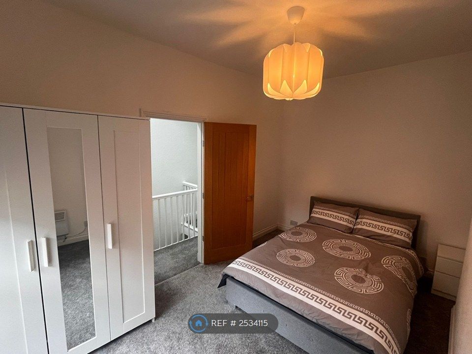 Property photo 3 of 6