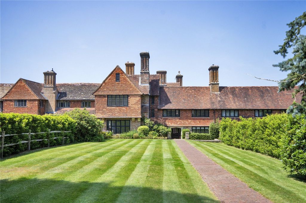 Property photo 1 of 24 Old Buckhurt West