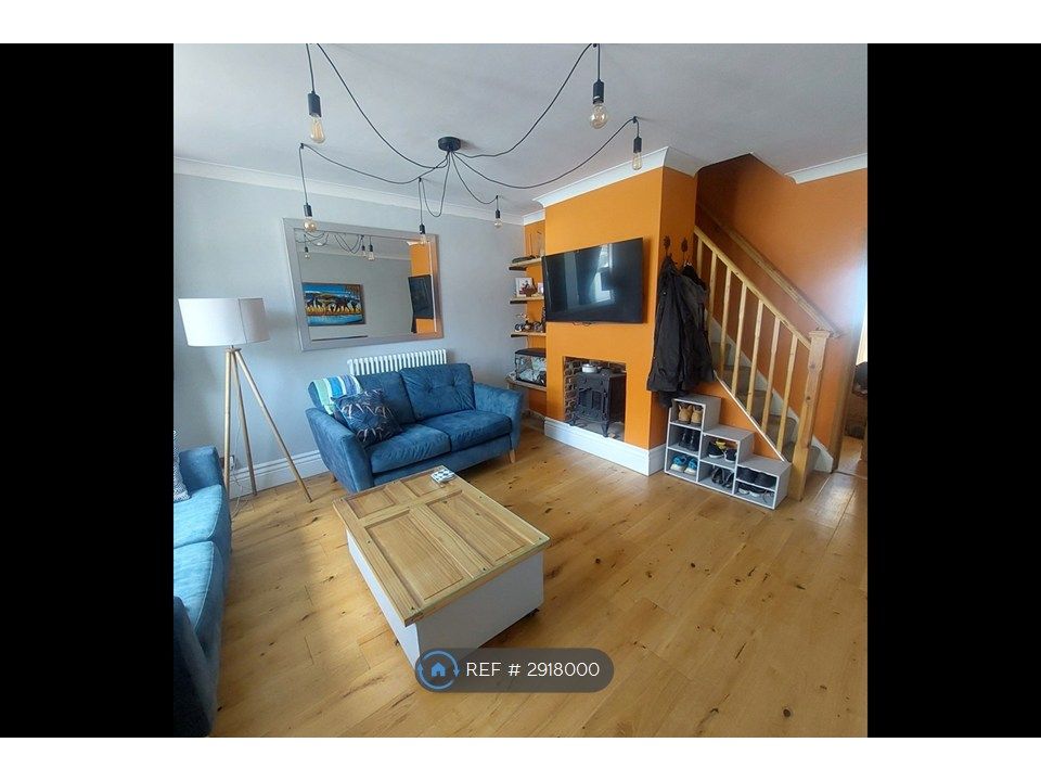 Property photo 2 of 28 Living Room