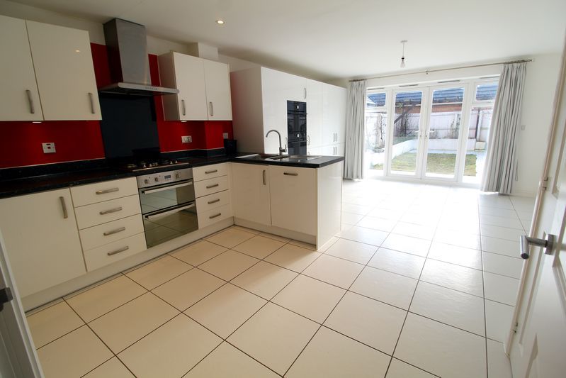 Property photo 2 of 14 Kitchen/Dining Room