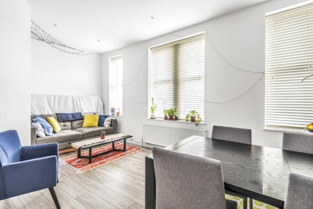 Property photo 1 of 5
