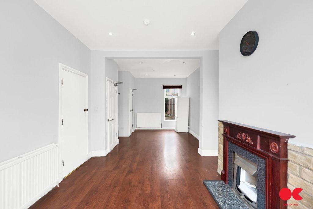 Property photo 2 of 26 Levi3262.Jpg