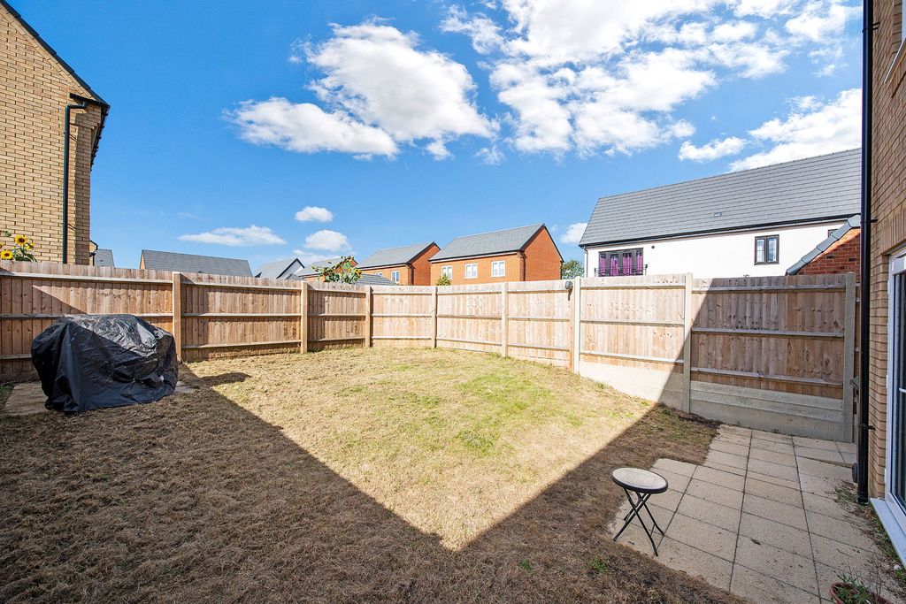 Property photo 2 of 24