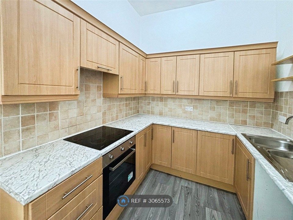 Property photo 2 of 3