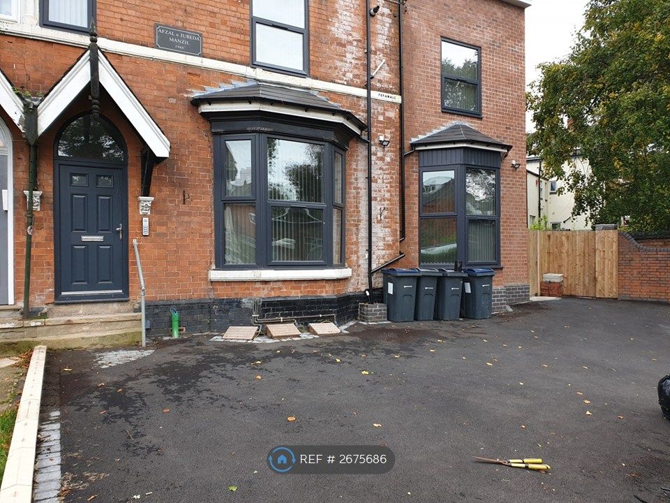 Property photo 2 of 11