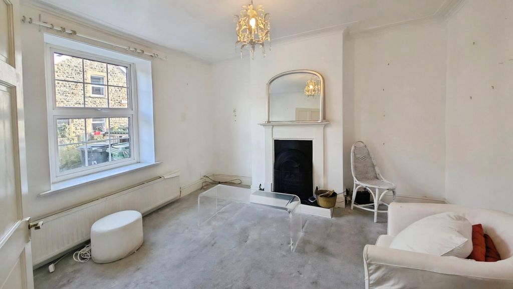 Property photo 3 of 23 776F2Aa9-Pxl_20251028_152628017.Jpg