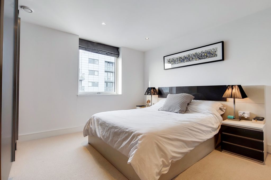 Property photo 3 of 14 3_Master Bedroom-0