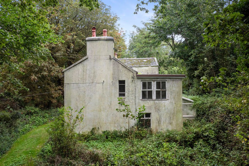 Property photo 2 of 30 Ballamoar House