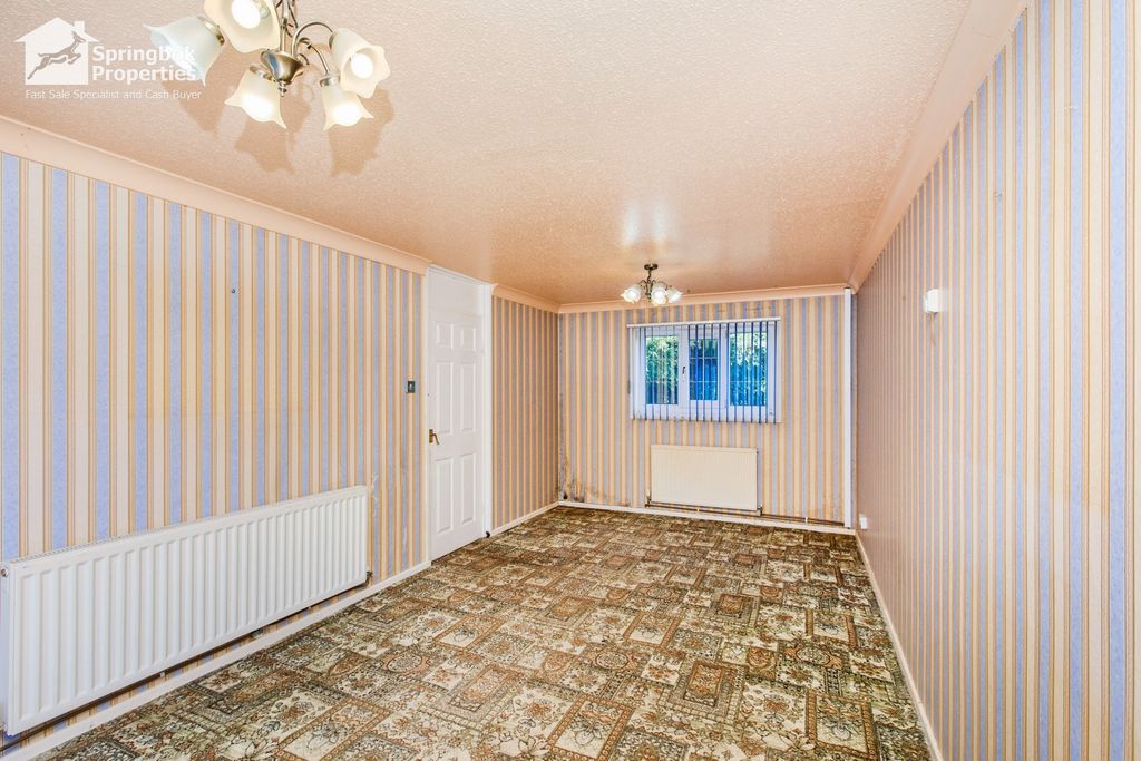 Property photo 3 of 19 Image 2