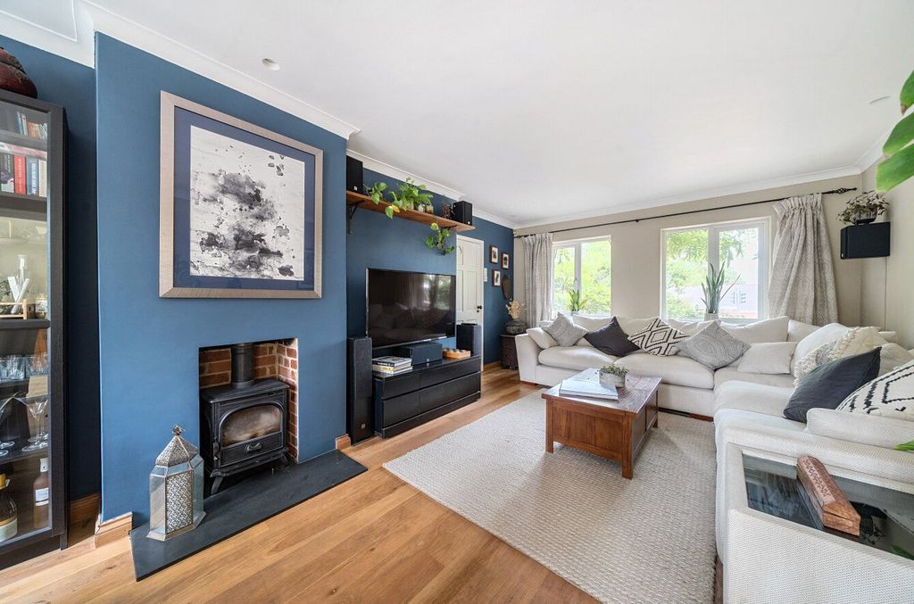 Property photo 3 of 14 Sitting Room