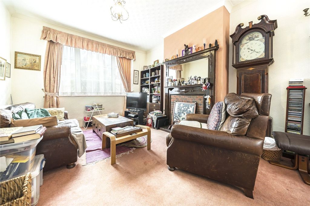 Property photo 3 of 8 Picture No. 18