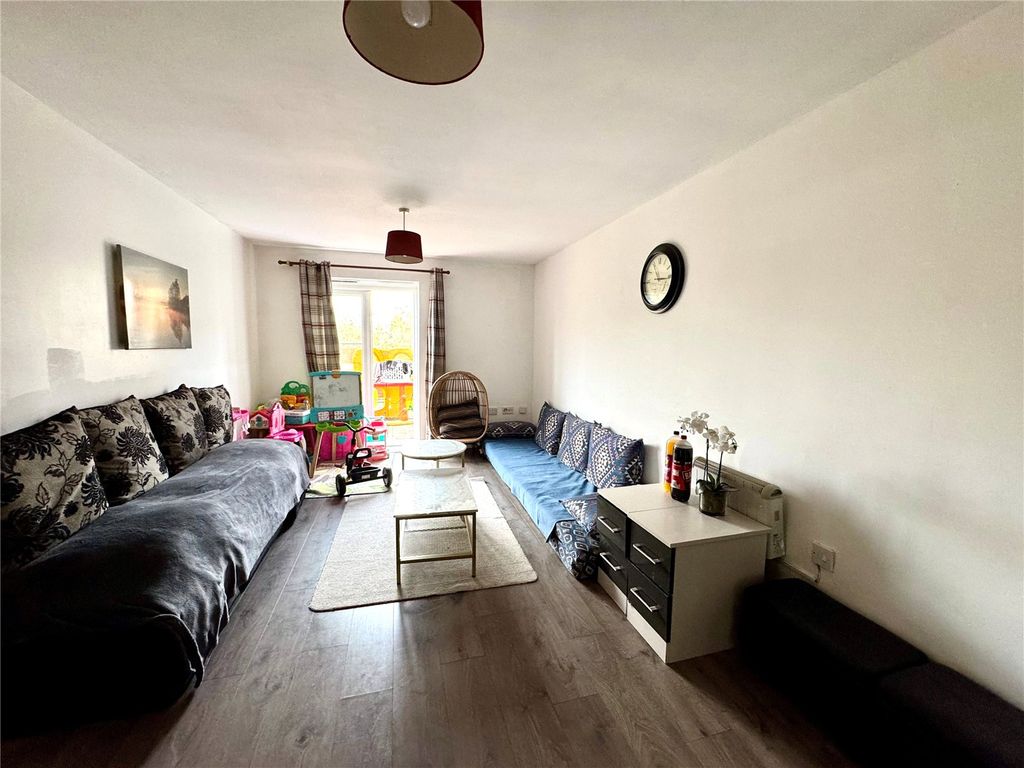 Property photo 3 of 11 Picture No. 08