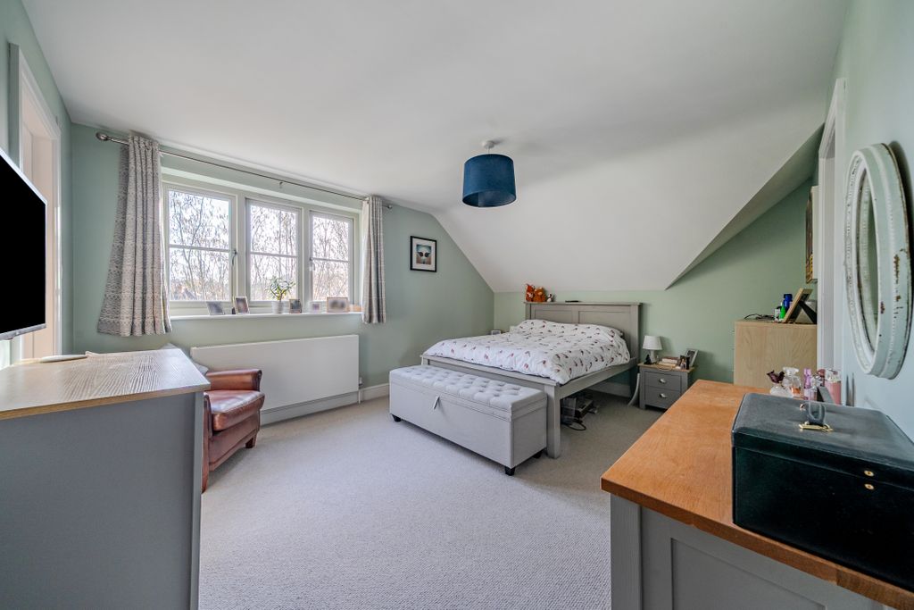 Additional image 11 of 4 bed detached house for saleNewstead Close, Godalming GU7