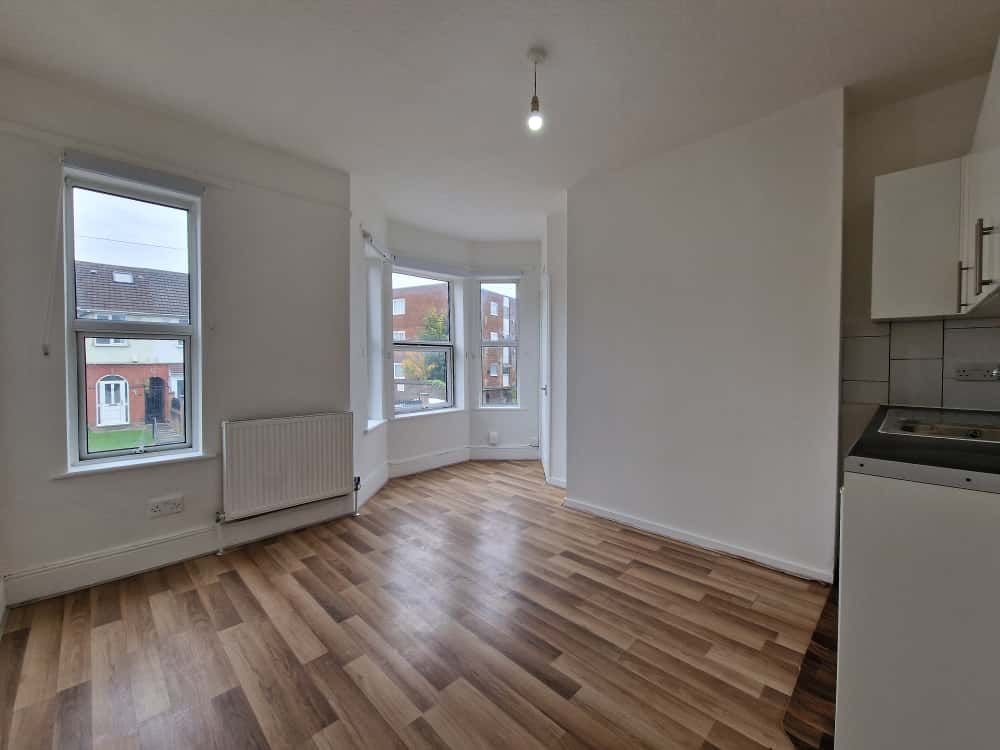 Property photo 1 of 4 Main Room